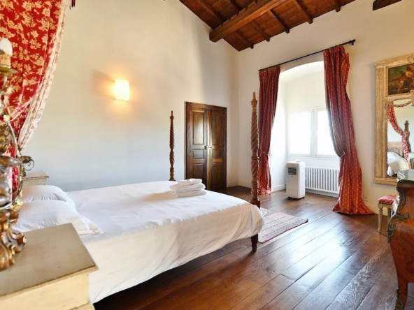 medieval-chateau-in-uzes-for-sale-grandius-10