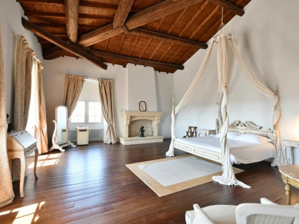 medieval-chateau-in-uzes-for-sale-grandius-7