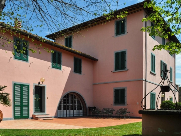 pardossi-luxury-tuscany-villa-grandius-living-2