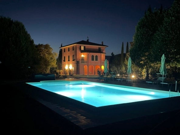 pardossi-luxury-tuscany-villa-grandius-living-9